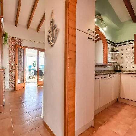 Holiday home Paris Roubaix By Interhome